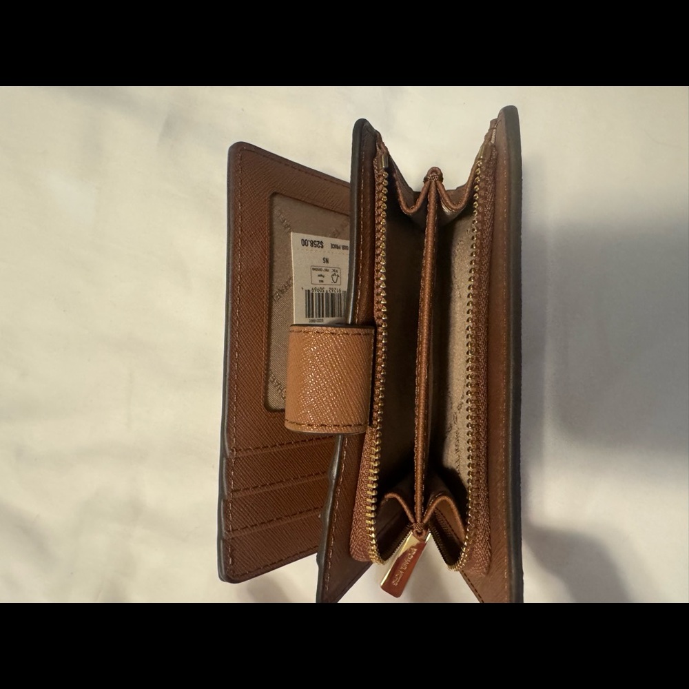 Michael Kors Bi-Fold Wallet
